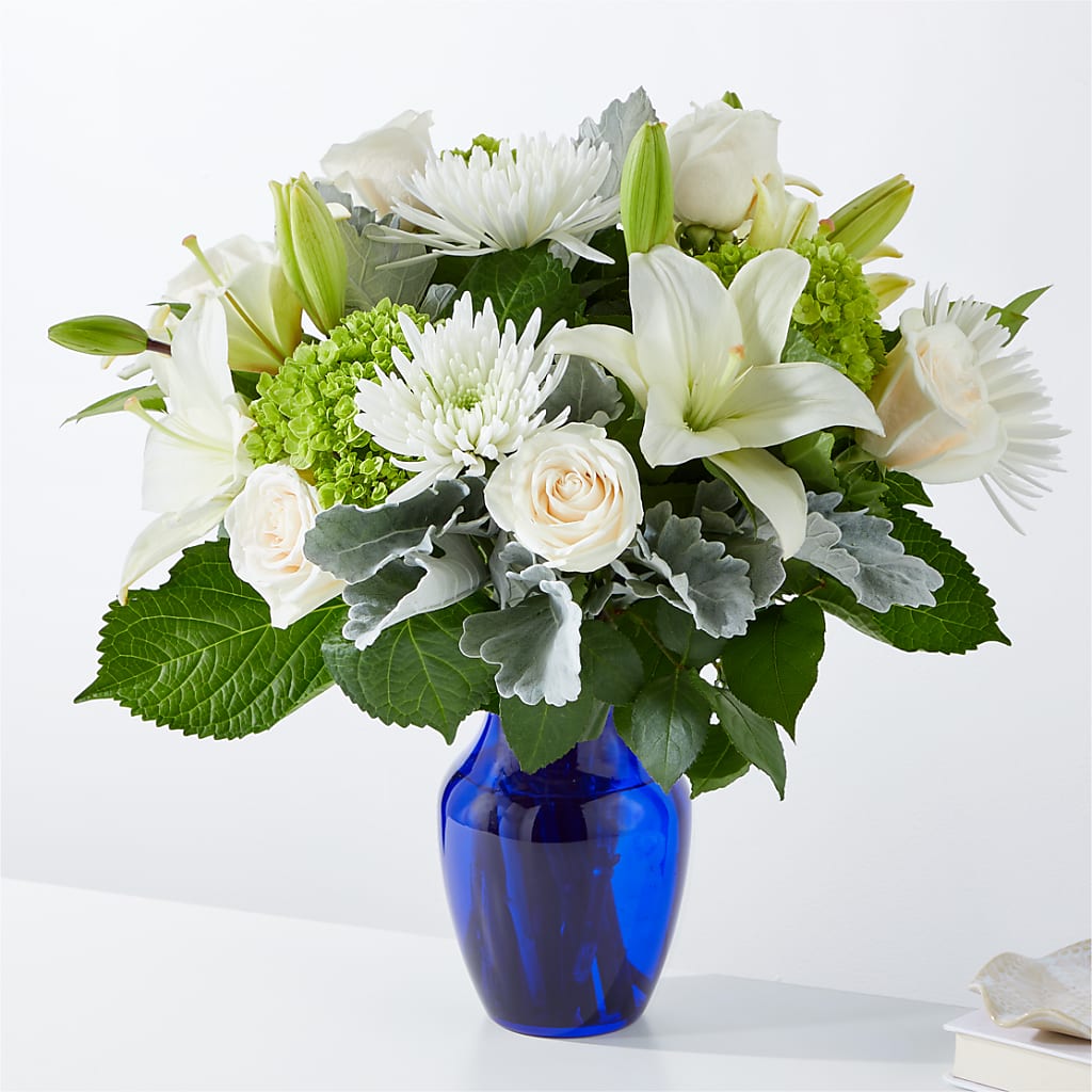 Snowy Dreams Bouquet – Kroger, Cincinnati OH