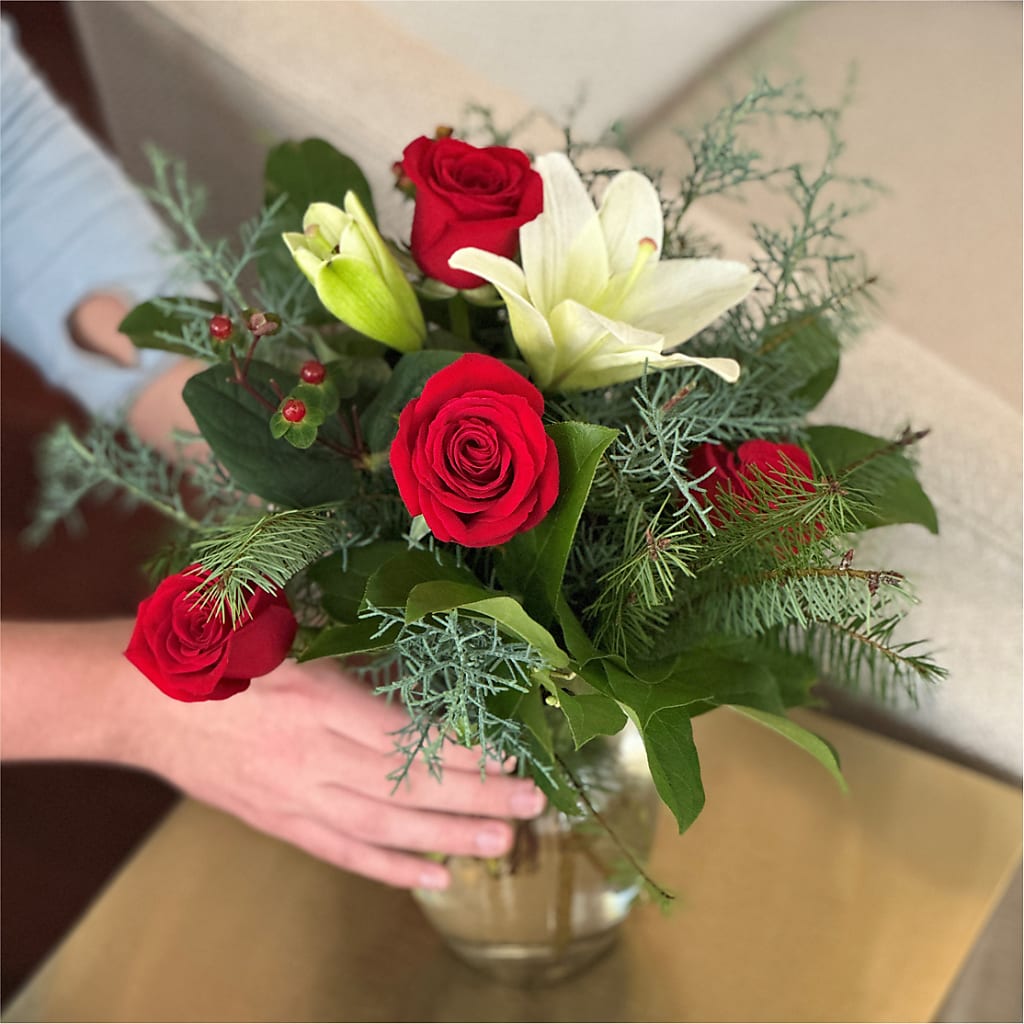 Glittering Lights Bouquet –  Kroger, Cincinnati OH